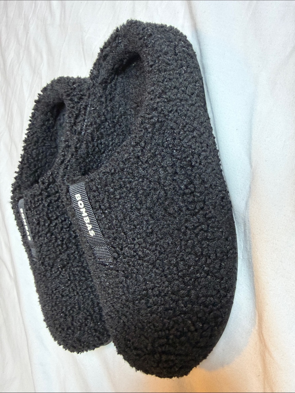 Bombas Black Sherpa Slip-On Clogs women size 7 soft, cushion slippers - Picture 3 of 9